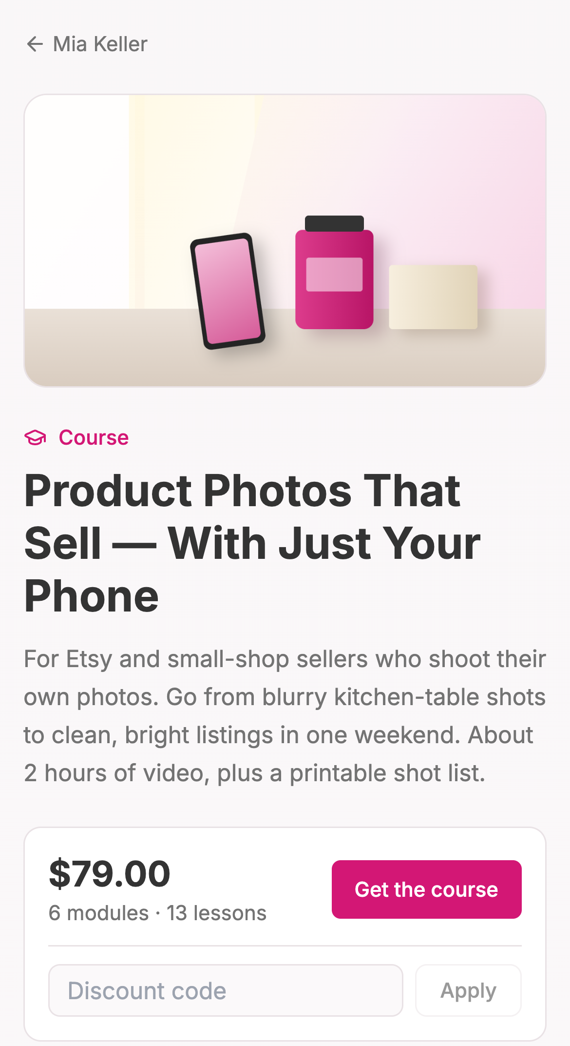 Eine Kurs-Verkaufsseite auf dem Handy: Titelbild, Titel, kurze Beschreibung, ein Preis mit Kaufen-Button und ein Feld für Rabattcodes.